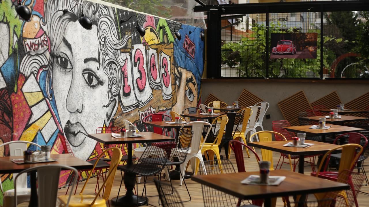 Voswos Garage Coffee Hotel 安塔利亚 外观 照片